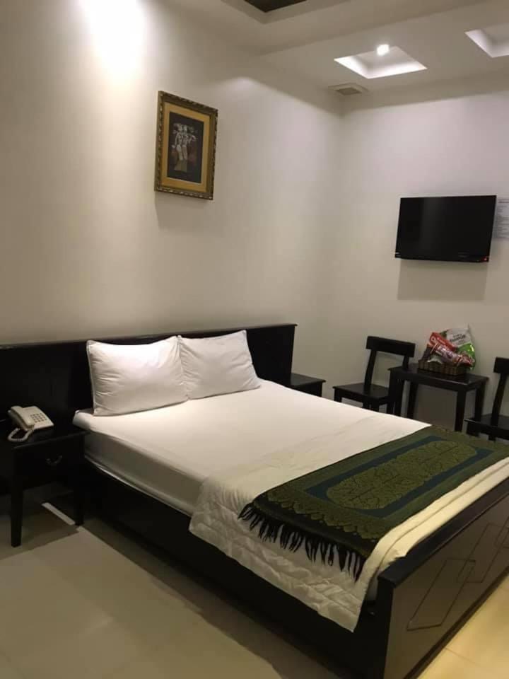 Khach San Le Hang Long Xuyen Ngoại thất bức ảnh